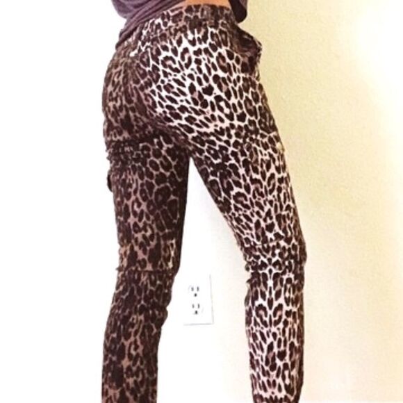 NEW SOFT Ashley Mason Cargo Skinny Leopard Print Pants 30” waist Pockets! - Picture 7 of 8